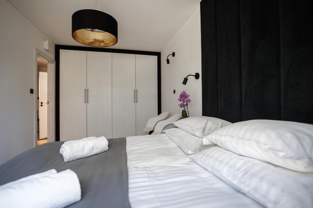 Art Ii Basen & W Centrum Z Balkonem, Faktura Vat Apartment